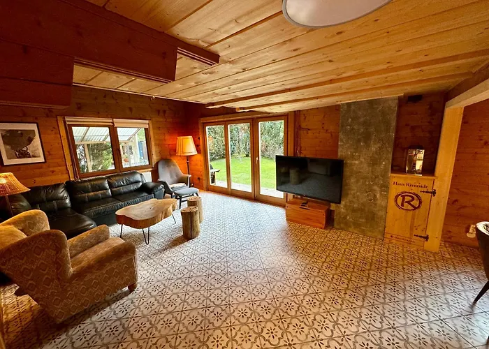 Haus Riverside شقة